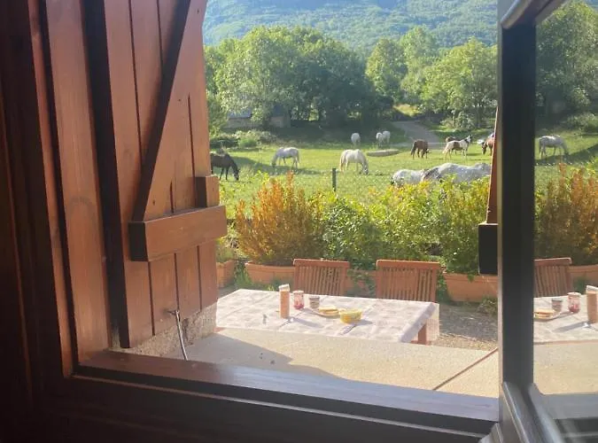 Check-In Casas Cumbre De Benasque