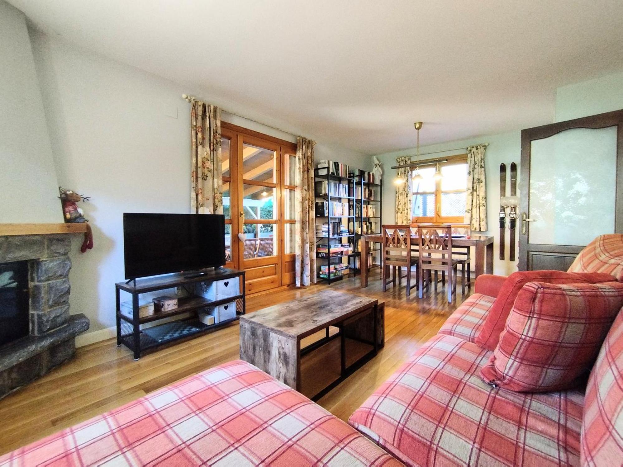 Apartment Check-in Casas Cumbre De Benasque